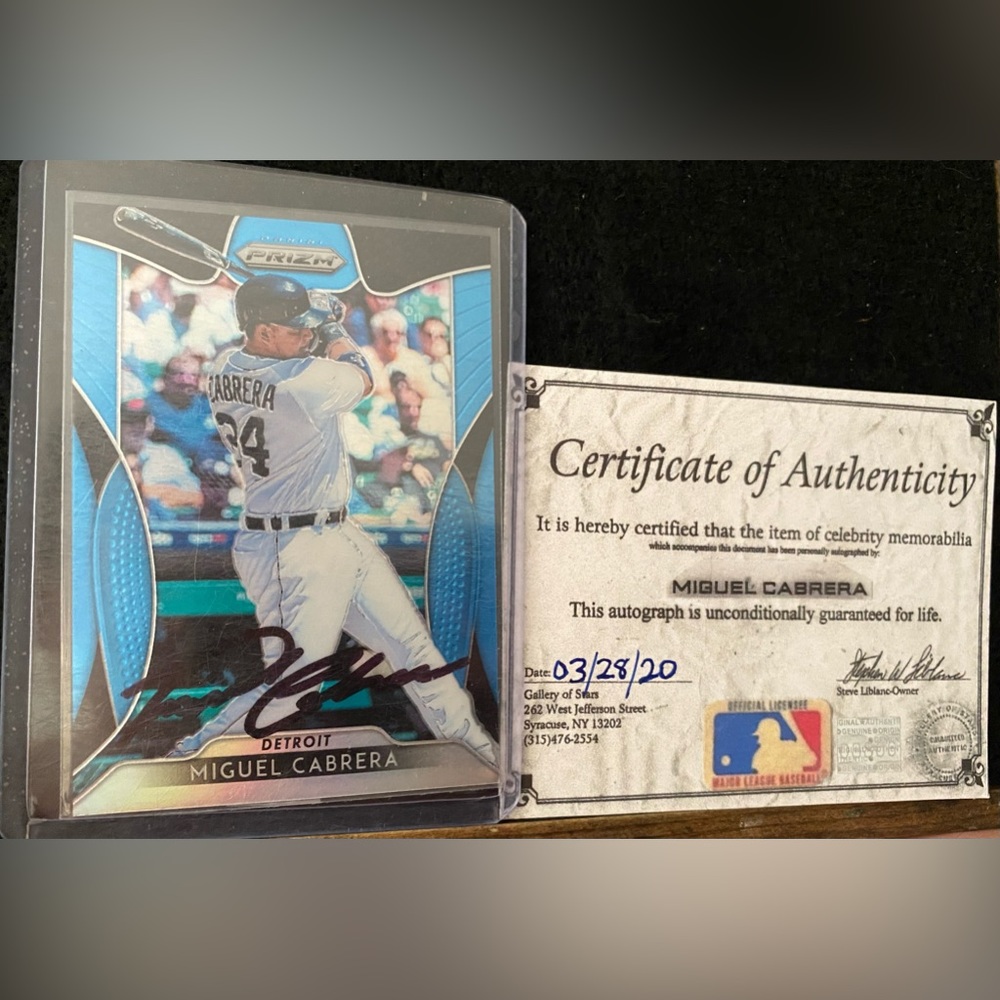 2019 Panini Optic Miguel Cabrera Autographed Card w/COA